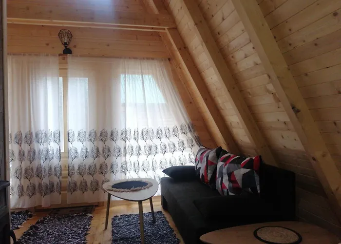 M&K Chalets